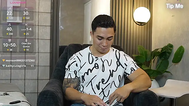 Snapshot of Ryan_Hunt chatting on 02-26-25, 03:19 Ryan Hunt online show from 02-26-25, 03:19