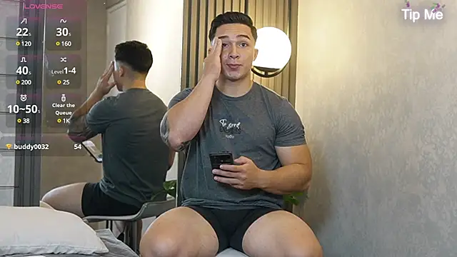 Snapshot of Ryan_Hunt chatting on 03-05-25, 03:51 Ryan Hunt online show from 03-05-25, 03:51