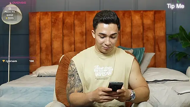 Snapshot of Ryan_Hunt chatting on 03-12-25, 02:45 Ryan Hunt online show from 03-12-25, 02:45