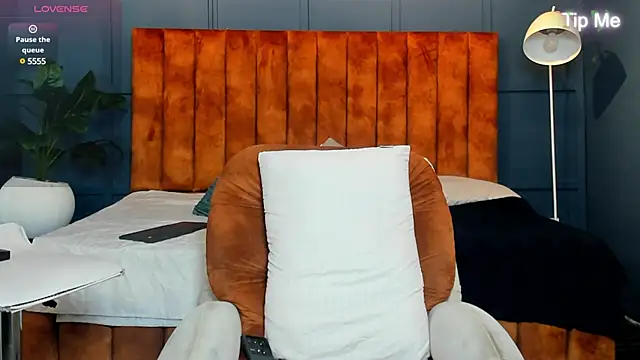 Snapshot of Ryan_Hunt chatting on 03-18-25, 01:53 Ryan Hunt online show from 03-18-25, 01:53