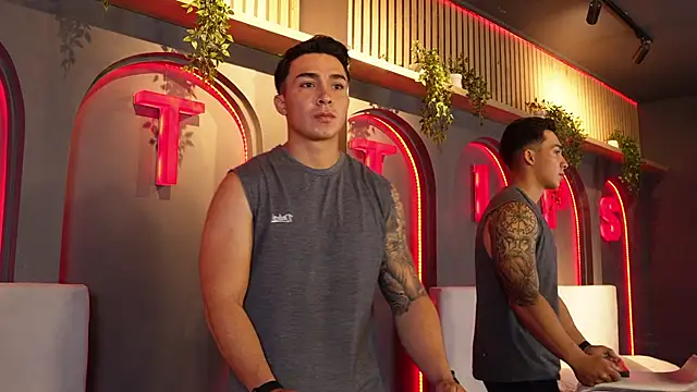 Snapshot of Ryan_Hunt chatting on 10-01-25, 12:33 Ryan Hunt online show from 10-01-25, 12:33