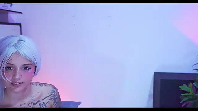 LorenRosse online show from 01-22-25, 02:15