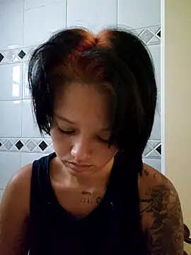 LorenRosse online show from 09-28-25, 06:19