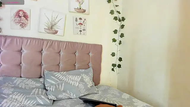 sara sophieee online show from 03-05-25, 03:18