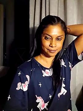 Snapshot of Sensual_indian7 chatting on 02-16-26, 12:29 Sensual indian7 online show from 02-16-26, 12:29