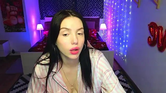 AliceSpark online show from 03-08-25, 08:35