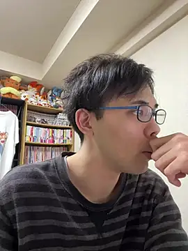 Snapshot of ryusei18570 chatting on 12-08-24, 01:36 ryusei18570 online show from 12-08-24, 01:36