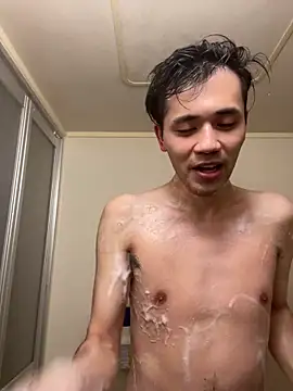 Snapshot of ryusei18570 chatting on 02-15-25, 02:55 ryusei18570 online show from 02-15-25, 02:55