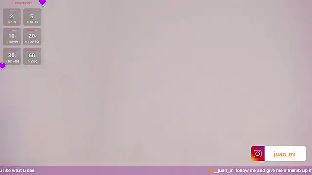 Snapshot of juanmiss chatting on 10-20-25, 11:43 juanmiss online show from 10-20-25, 11:43