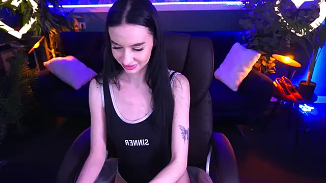 Snow WhiteeeX online show from 03-21-25, 09:56