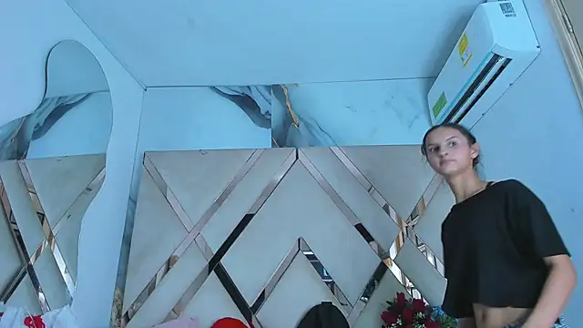 ninaht online show from 09-09-25, 09:25