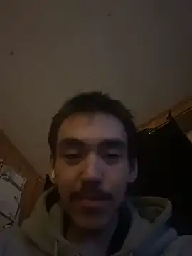 Snapshot of johnnyyyahh chatting on 12-28-24, 04:30 johnnyyyahh online show from 12-28-24, 04:30