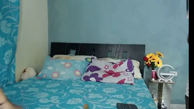 Madison  12 online show from 02-21-25, 02:17