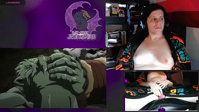 Snapshot of Rae-Suon chatting on 12-30-24, 02:40 Rae-Suon online show from 12-30-24, 02:40