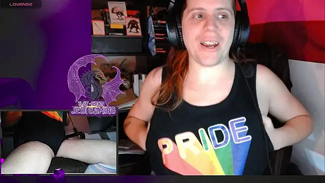 Snapshot of Rae-Suon chatting on 01-04-25, 05:05 Rae-Suon online show from 01-04-25, 05:05