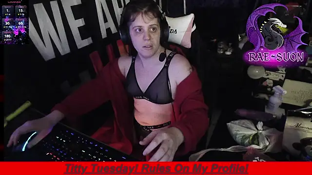 Rae-Suon online show from 11-28-25, 03:20