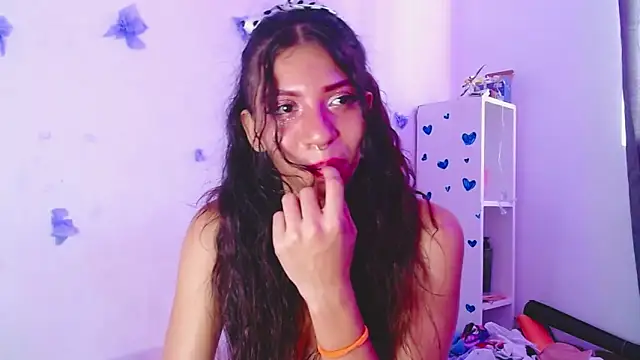 Carlacutte online show from 12-02-24, 12:18