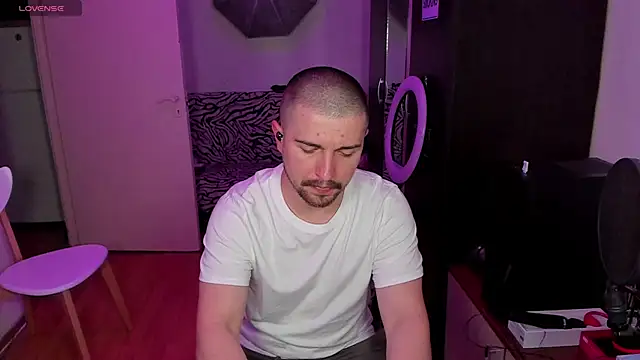 Michael Wolfborn online show from 09-17-25, 02:41