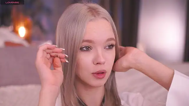 Snapshot of _AlinaBailey chatting on 11-22-25, 07:40 AlinaBailey online show from 11-22-25, 07:40