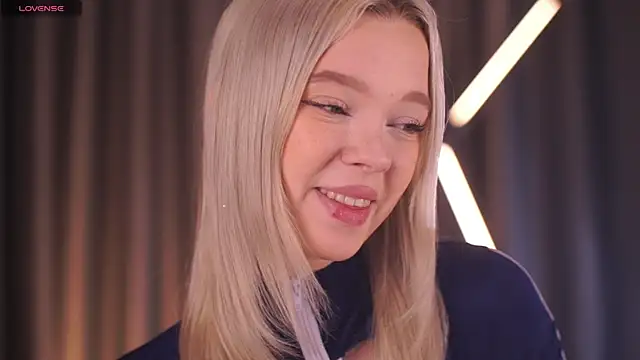 Snapshot of _AlinaBailey chatting on 01-10-26, 07:54 AlinaBailey online show from 01-10-26, 07:54