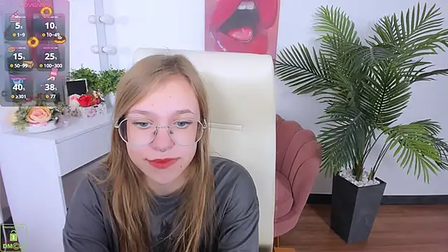 Snapshot of LayriantaVee chatting on 09-20-25, 06:14 LayriantaVee online show from 09-20-25, 06:14