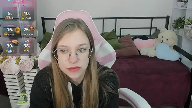 Snapshot of LayriantaVee chatting on 04-19-26, 06:13 LayriantaVee online show from 04-19-26, 06:13