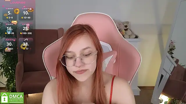Snapshot of LayriantaVee chatting on 04-23-26, 12:29 LayriantaVee online show from 04-23-26, 12:29