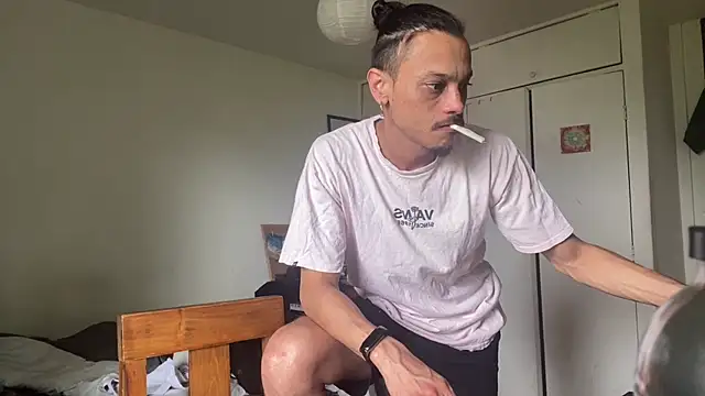 villanocat online show from 12-06-24, 04:28