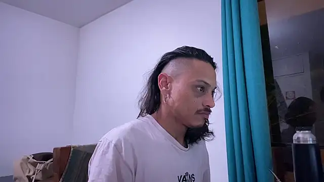 villanocat online show from 12-13-24, 03:38