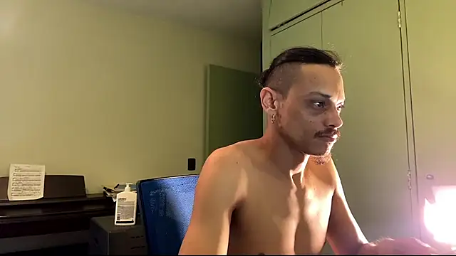 villanocat online show from 09-30-25, 04:01