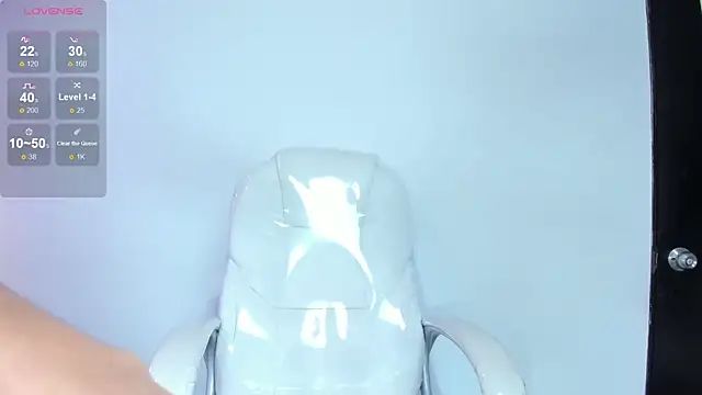 HannaPaola online show from 02-28-25, 01:37