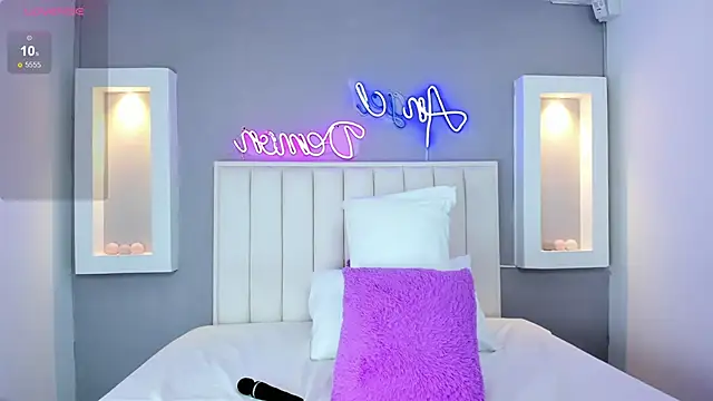 HannaPaola online show from 03-13-25, 10:32