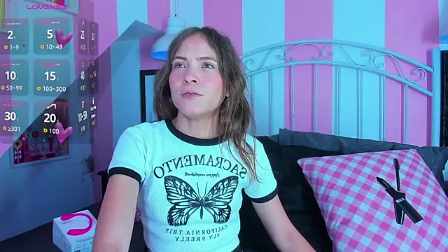 Snapshot of Liah_Grey8 chatting on 01-09-25, 09:37 Liah Grey8 online show from 01-09-25, 09:37