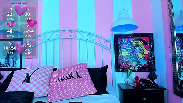 Snapshot of Liah_Grey8 chatting on 01-18-25, 12:13 Liah Grey8 online show from 01-18-25, 12:13