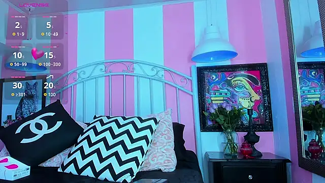 Snapshot of Liah_Grey8 chatting on 02-08-25, 09:04 Liah Grey8 online show from 02-08-25, 09:04