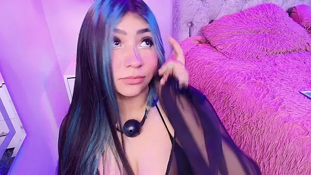 Salem skyler  online show from 01-10-26, 03:52