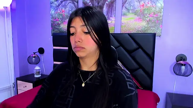 KimberlyVillaLobos online show from 10-04-25, 11:41