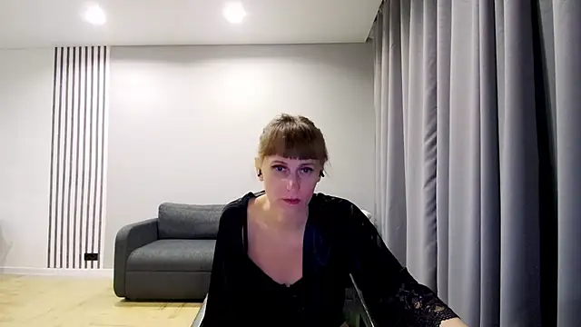 Daniella Lorente online show from 12-17-24, 04:34