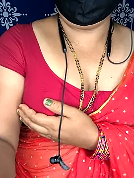 Snapshot of Queen_sakshi chatting on 03-17-26, 05:16 Queen sakshi online show from 03-17-26, 05:16