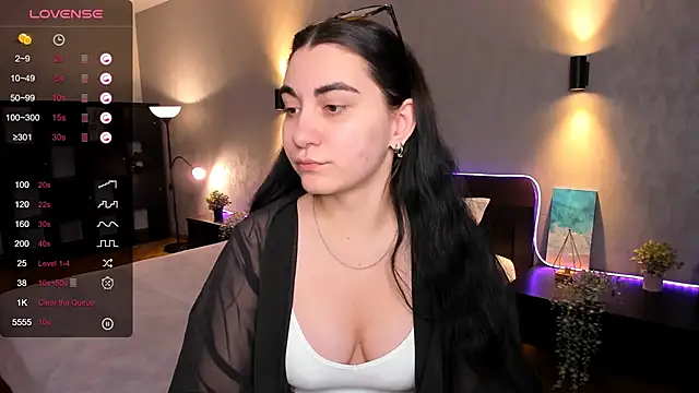 hannacheekss  online show from 01-24-25, 01:56