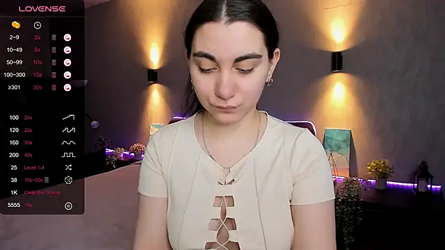 hannacheekss  online show from 02-28-25, 02:09