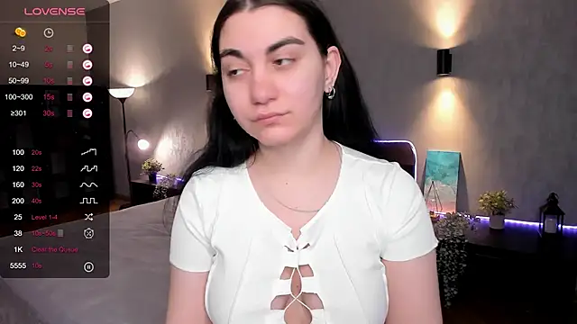 hannacheekss  online show from 03-07-25, 02:25