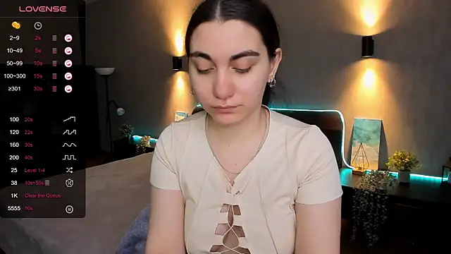 hannacheekss  online show from 03-14-25, 05:05