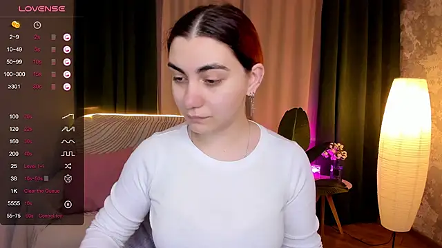 hannacheekss  online show from 09-24-25, 02:15