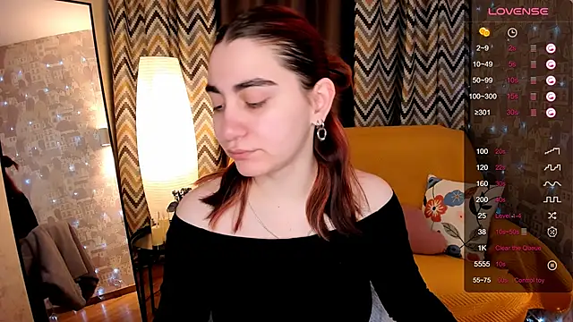 hannacheekss  online show from 03-27-26, 02:06