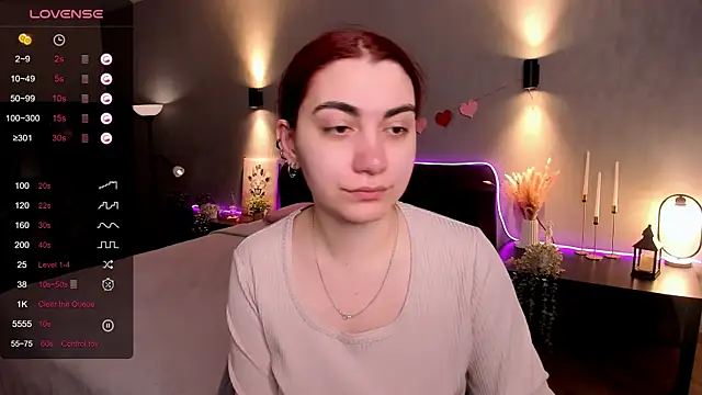 hannacheekss  online show from 04-15-26, 02:07