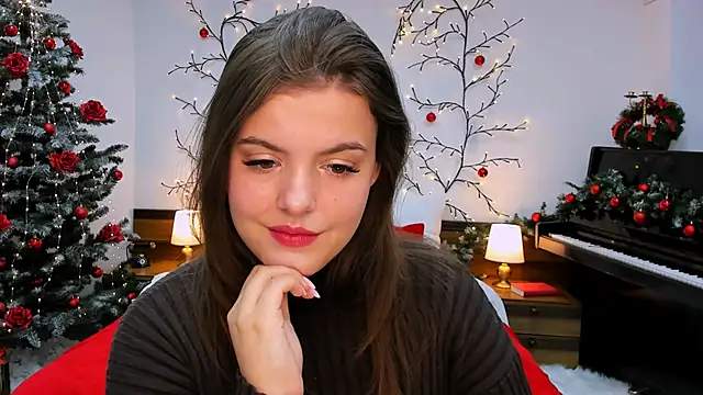 Snapshot of showmeparadise chatting on 12-14-24, 12:12 showmeparadise online show from 12-14-24, 12:12