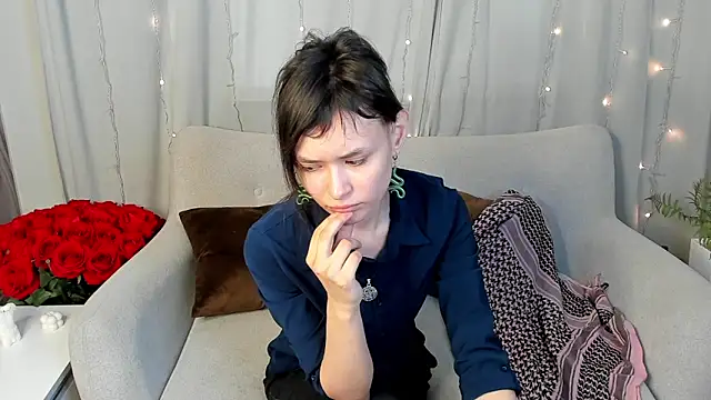 Emily Strikeee online show from 03-06-25, 09:58