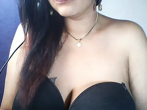 layanah12 online show from 05-23-26, 04:50