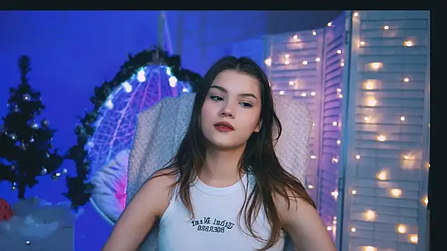 EvaThopson online show from 12-14-24, 10:34